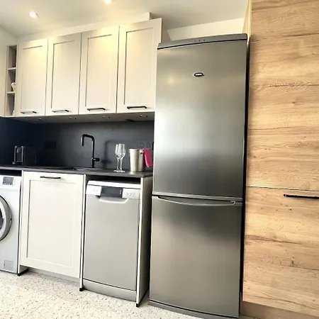 220, Heliopolis Ab, Village Naturiste Cap D'agde